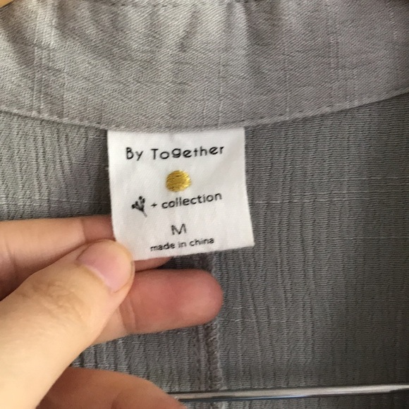 By Together long line button down lightweight tunic top. Boho, coastal, beach M - Picture 4 of 12